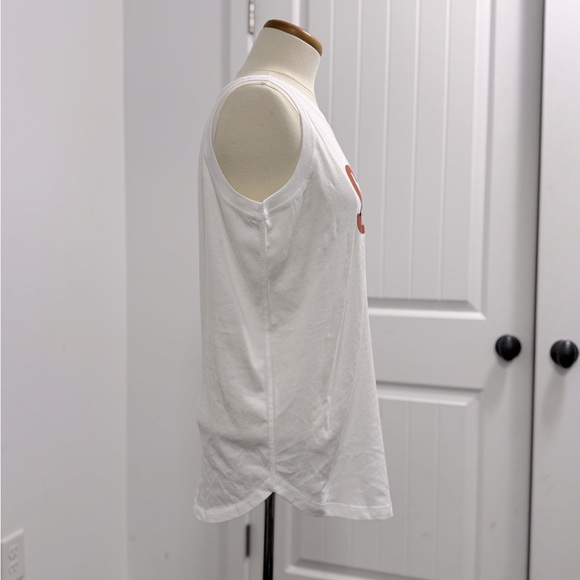 Women's LAT Apparel Tank Top Size L White w/front and back tapered hem - Picture 2 of 4